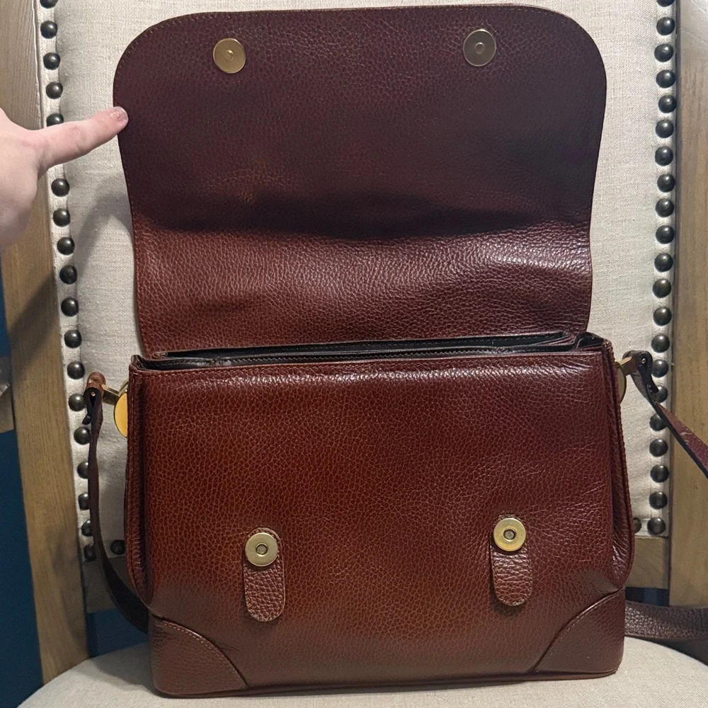 Lord & Taylor Vintage Rich Brown Leather Messenger Bag